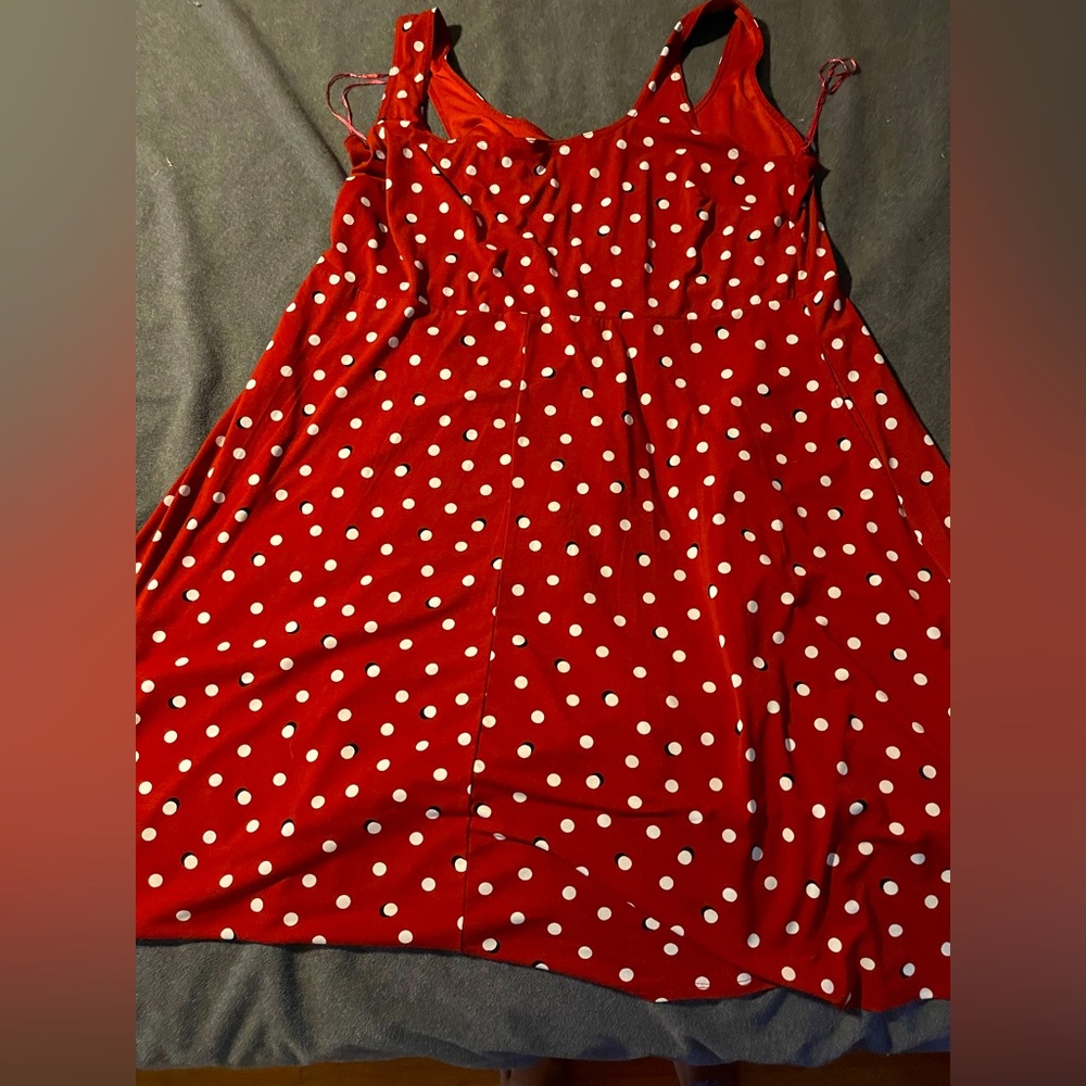 Plus size knee length dress